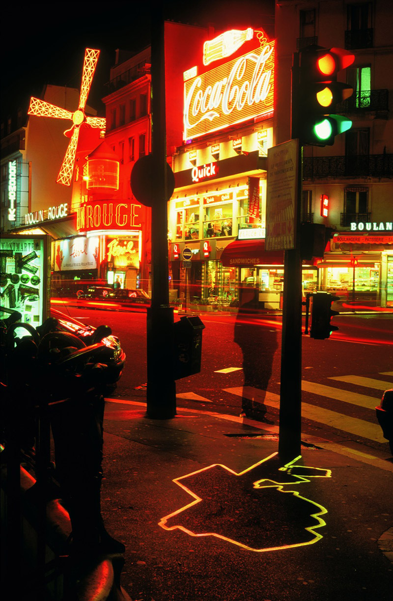 Electric Shadow, Moulin Rouge, Paris 2000 ©Zevs