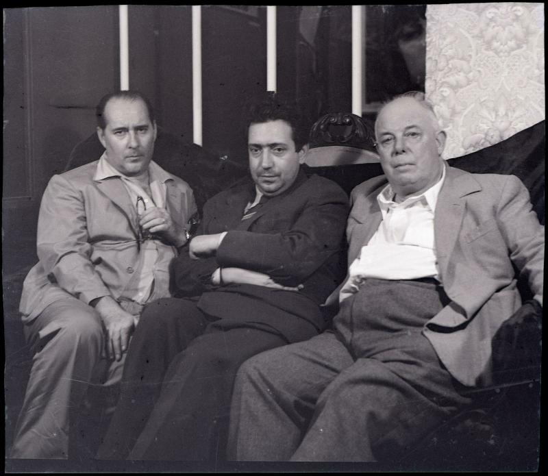 Man Ray (Emmanuel Radnitzky, dit), Roberto Rossellini, Henri Langlois, Jean Renoir vers 1955 