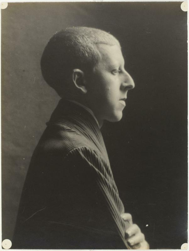 Claude Cahun (Lucy Schwob, dite), Autoportrait 1919 