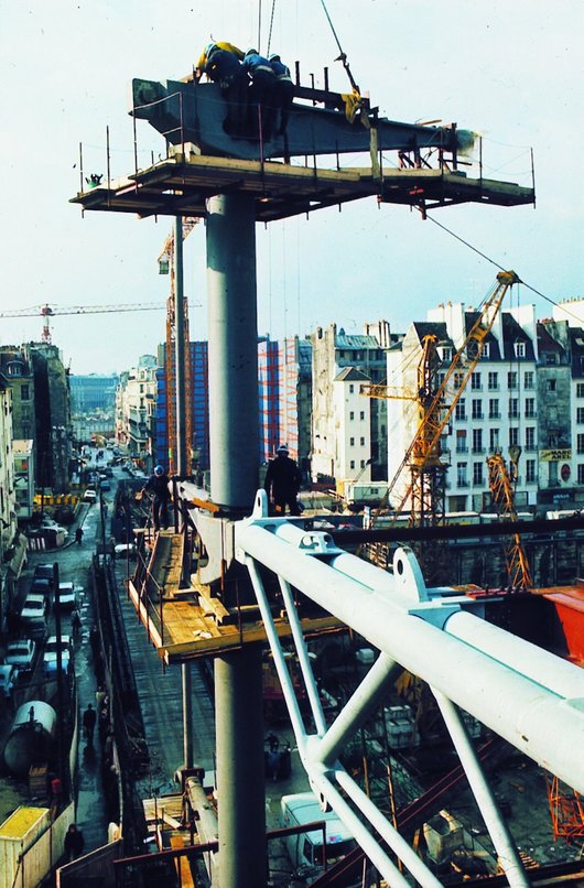 Vue du chantier au sommet du Centre Pompidou