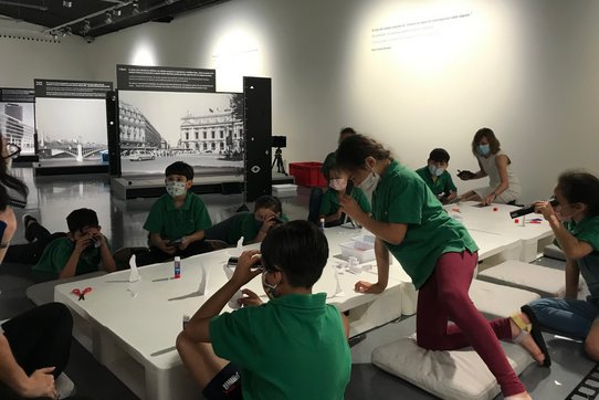 Atelier "À chacun son point de vue - Henri Cartier-Bresson" - portrait de groupe
