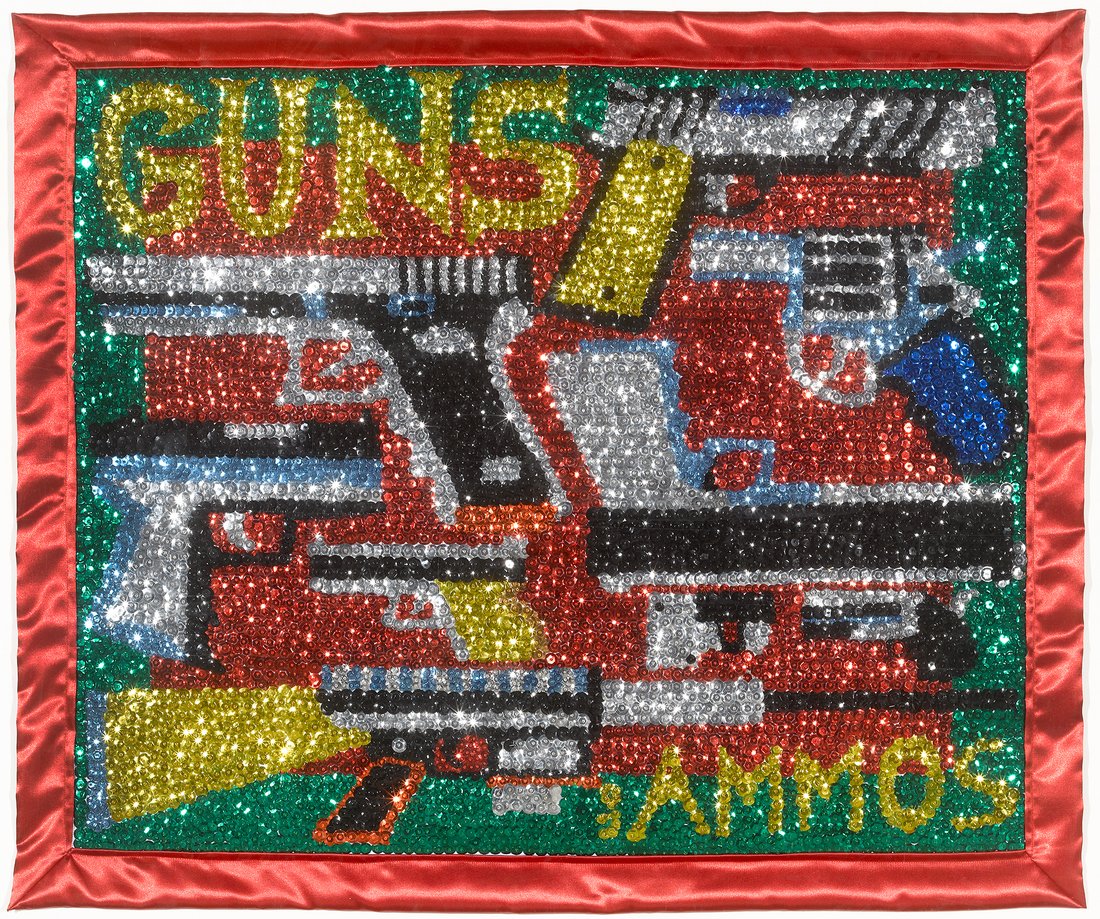 Guns, 2005   Autour du monde, 14e étape, Little Haiti, Miami, Floida. États Unis   Avec l’aide des couturières Esther Michel et Rocio Paez Sequins et perles sur tissu   75 × 90 cm   Centre Pompidou, Musée national d’art moderne, Paris   Don de l’artiste en 2013   © Adagp, Paris   Photo © Centre Pompidou, Mnam-Cci/Georges Meguerditchian/Dist. Rmn-Gp 