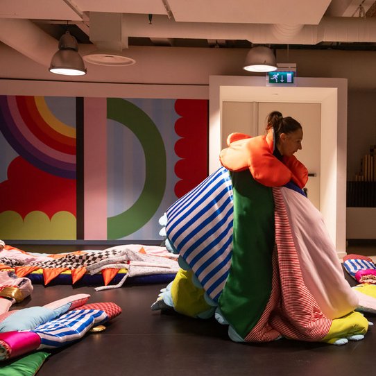 Enfant ou adulte, à chacun son échelle, son imaginaire, photo © H. Véronèse / Centre Pompidou
