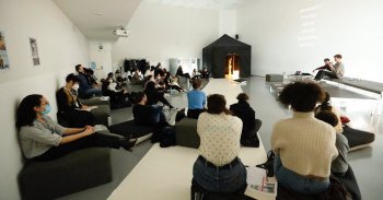 洋書 Strasbourg Carrefour des arts nouveaux Strasbourg Carrefour des arts nouveaux