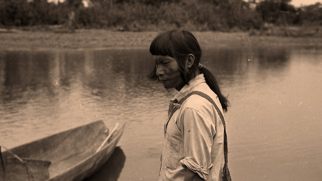 Un membre du peuple Achuar dans le film « Composer les mondes » - screenshot