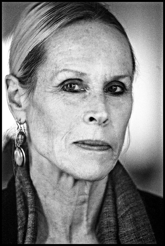 Carolyn Carlson - portrait noir et blanc