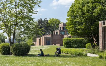 LaM, Lille : Détail de la façade sur le jardin