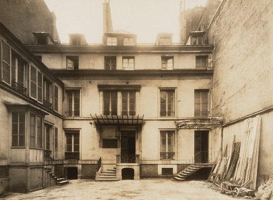 La façade du 31 rue Saint-Guillaume avant les travaux Bibliothèque Kandinsky