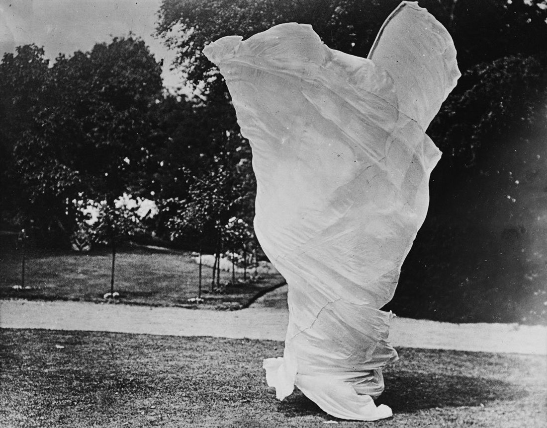 La « Danse serpentine » de Loïe Fuller, S.J. Beckett, vers 1900