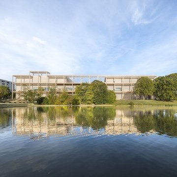 Centre Pompidou Francilien à Massy : façade sur la Lac de la Blanchette