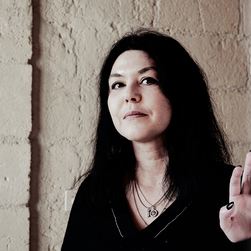 Portrait de Chloé Delaume par Sophie Couronne
