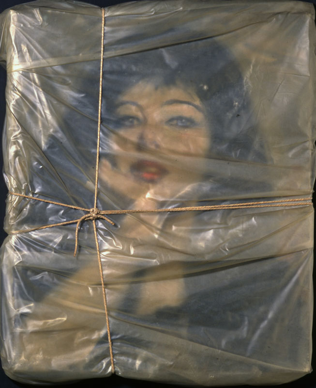 Christo, « Portrait empaqueté de Jean-Claude », 1963 - repro oeuvre