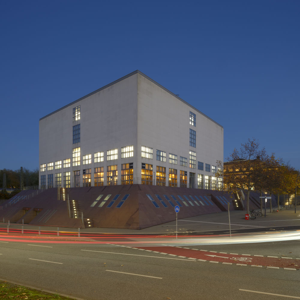 Galerie der Gegenwart, Hambourg : la façade de nuit