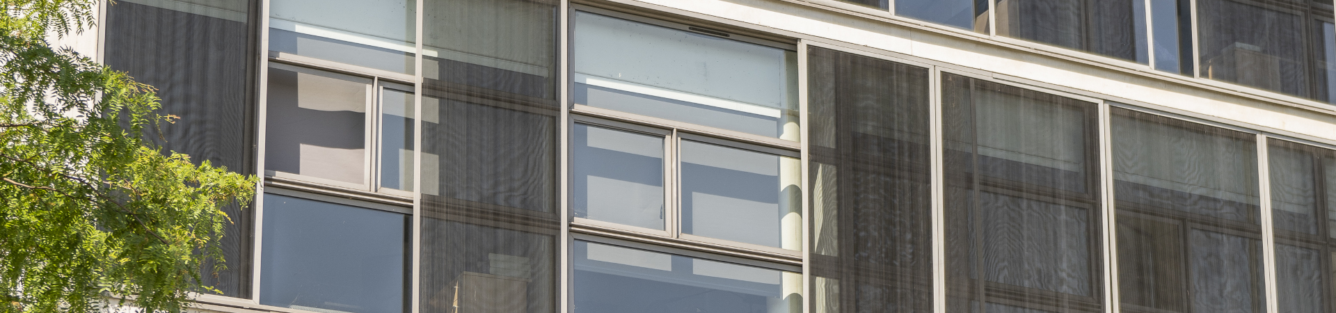MAC VAL, Vitry-sur-Seine : Détail de la façade
