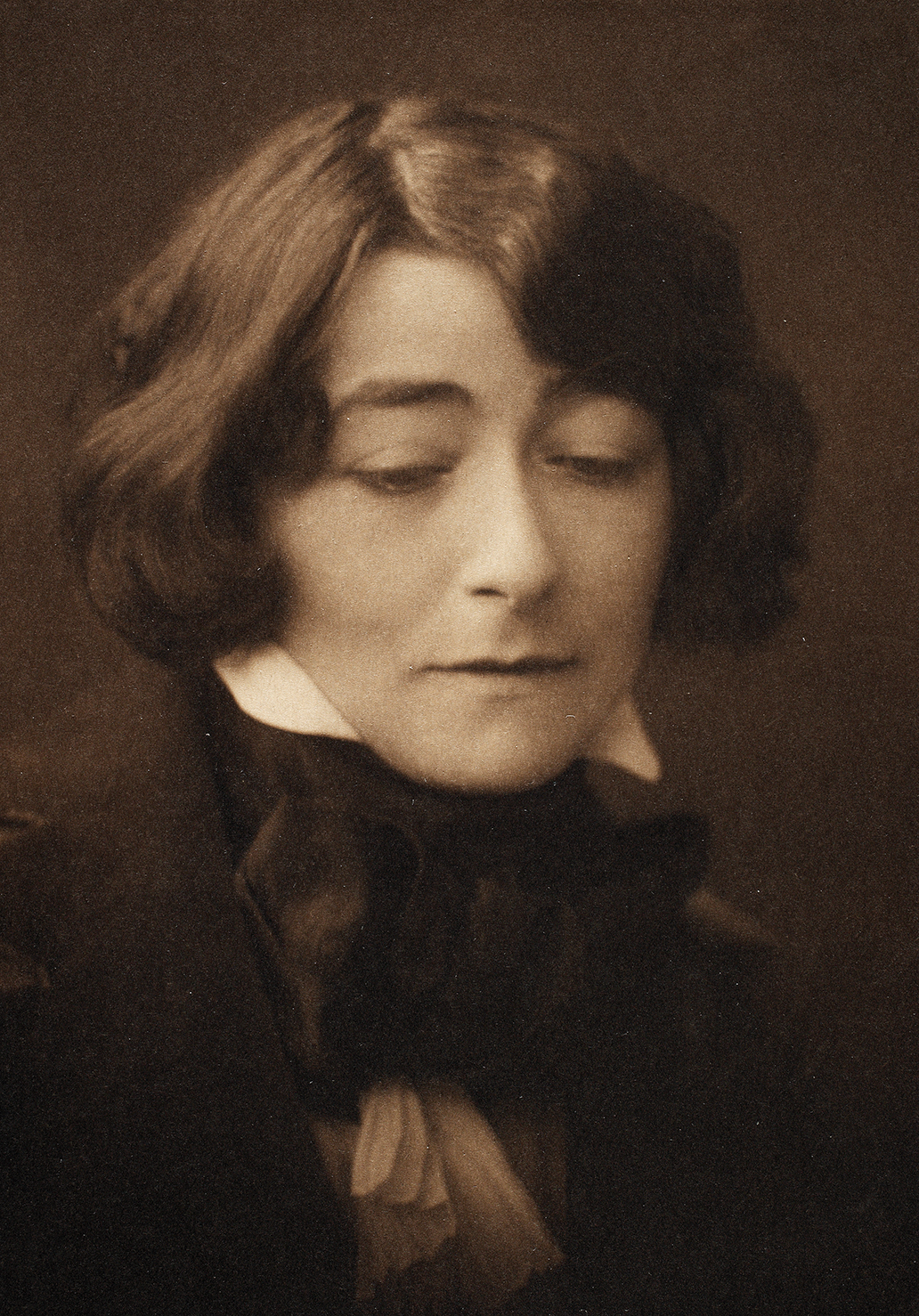 Eileen Gray à la Lord Byron, circa 1910