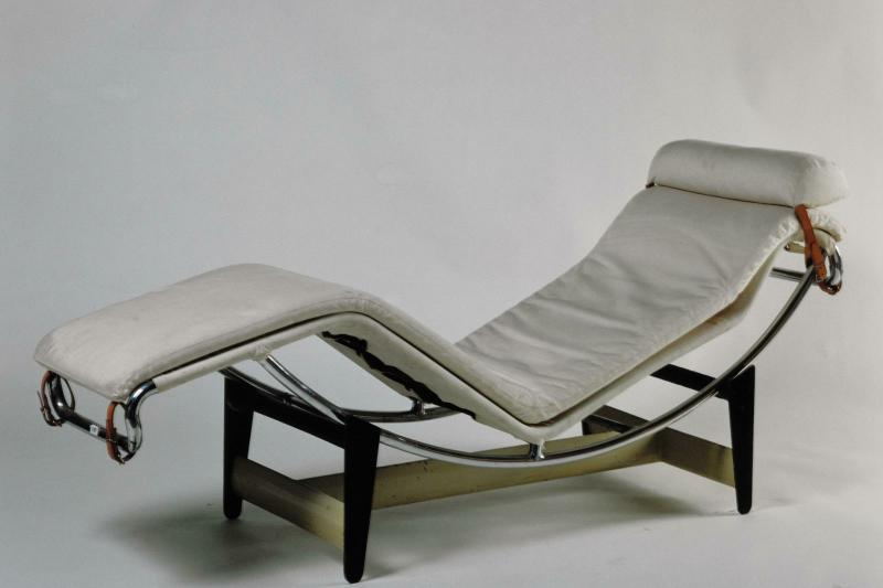 Chaise longue B 306 - Centre Pompidou