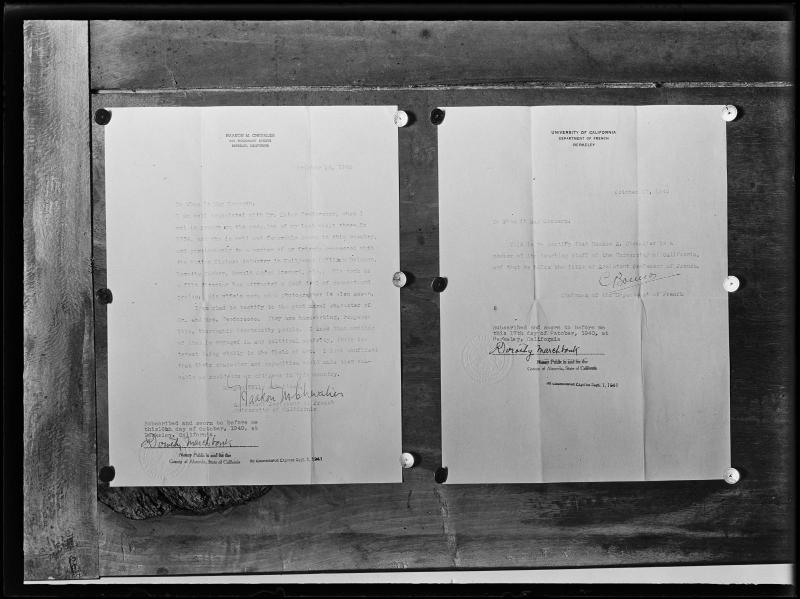 Reproductions de documents administratifs. - Centre Pompidou