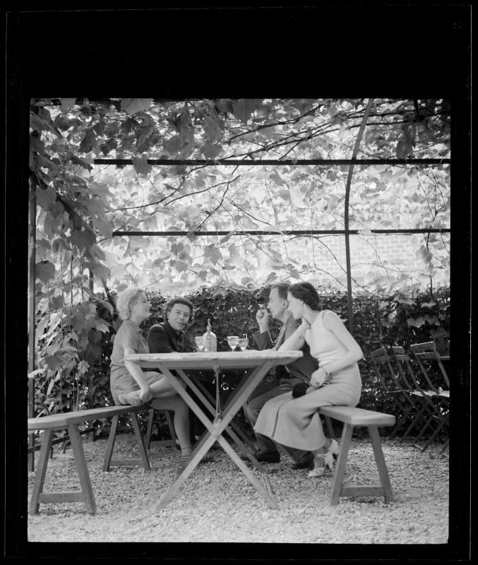 Paul, Nusch Eluard, et Marie Cuttoli - Centre Pompidou