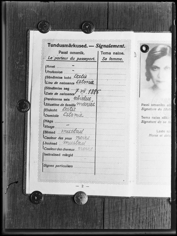 Reproductions de documents administratifs. - Centre Pompidou