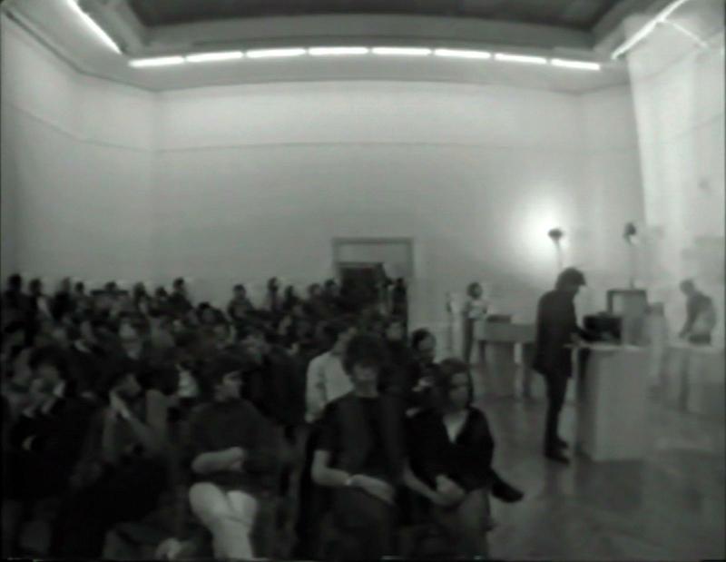 Performer/Audience/Mirror - Centre Pompidou