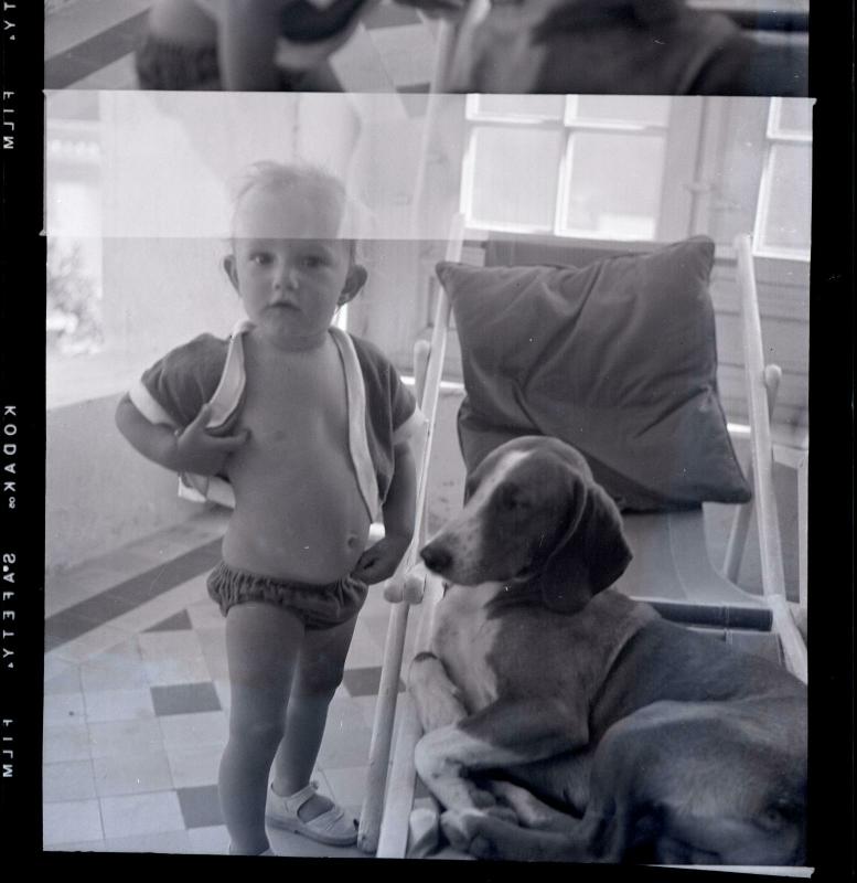 Enfant avec un chien - Centre Pompidou